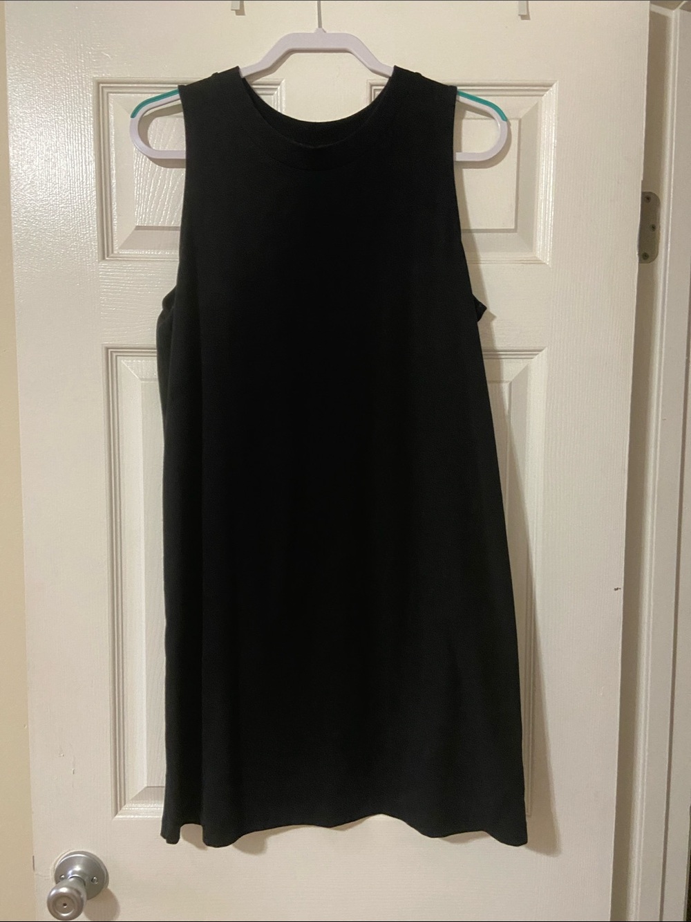 Sleeveless dress